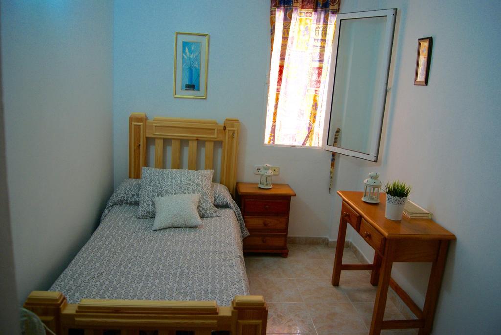 Hostal Sango Sierra De Las Nieves Alozaina الغرفة الصورة